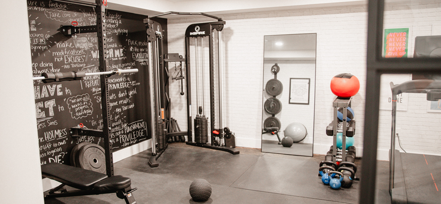 How to Organize a Small Home Gym (Solutions that Work)